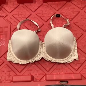 Victoria's Secret Ivory Lace Trim Bra